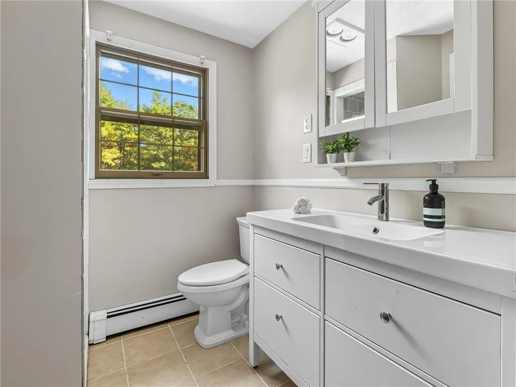 850 Black Plain Road North Smithfield RI 02896