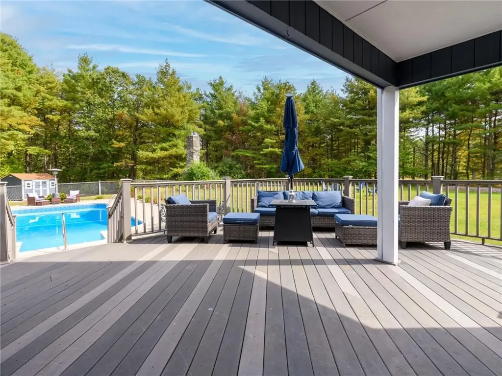 850 Black Plain Road North Smithfield RI 02896