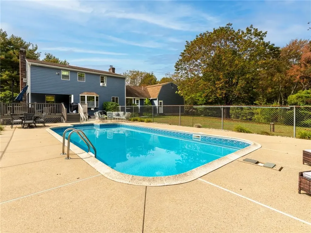 850 Black Plain Road North Smithfield RI 02896