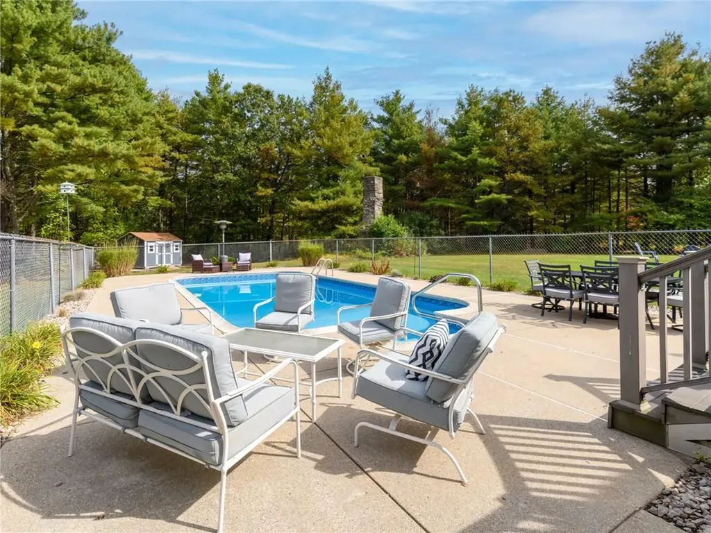 850 Black Plain Road North Smithfield RI 02896