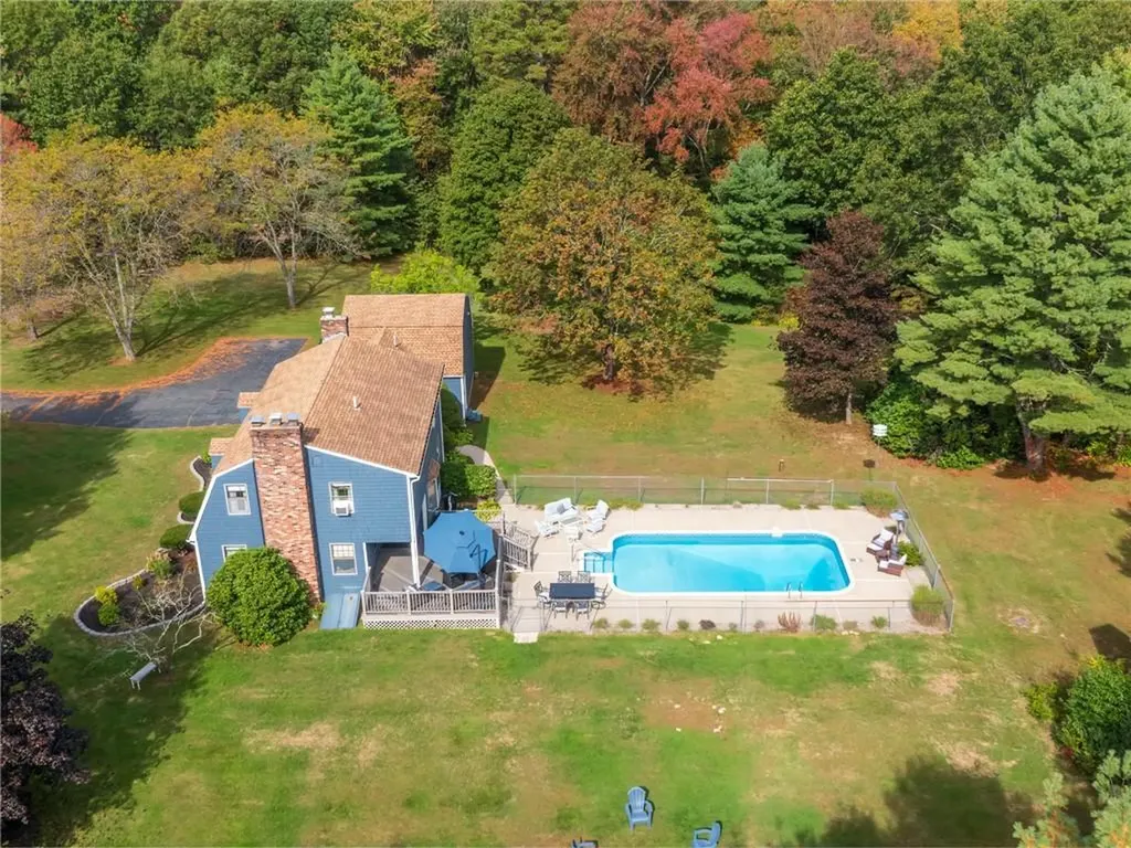 850 Black Plain Road North Smithfield RI 02896