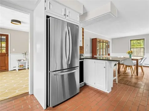 850 Black Plain Road North Smithfield RI 02896