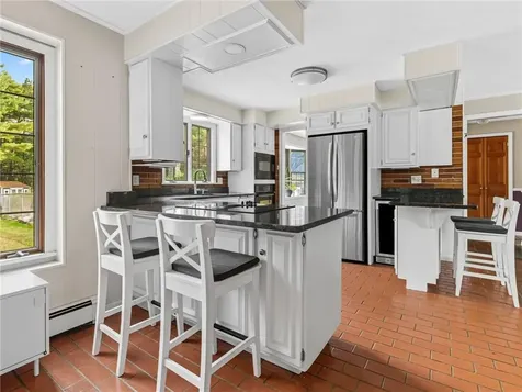 850 Black Plain Road North Smithfield RI 02896