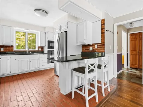 850 Black Plain Road North Smithfield RI 02896