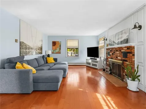 850 Black Plain Road North Smithfield RI 02896