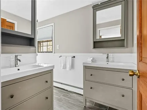 850 Black Plain Road North Smithfield RI 02896