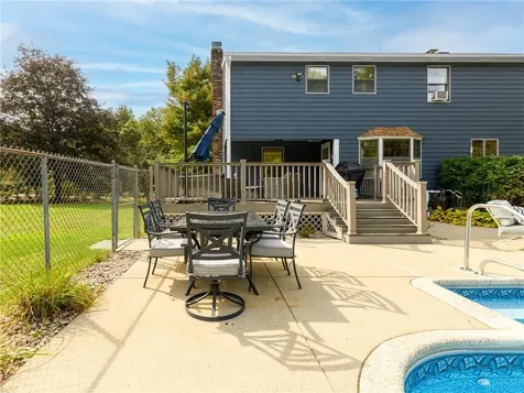 850 Black Plain Road North Smithfield RI 02896