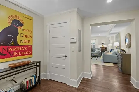 423 Hope Street Bristol RI 02809