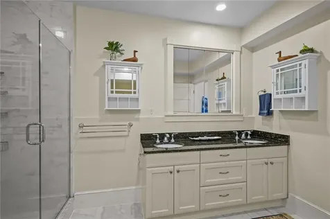 423 Hope Street Bristol RI 02809