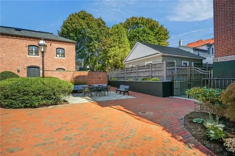 423 Hope Street Bristol RI 02809