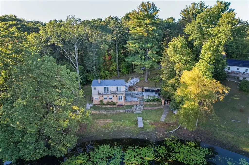 3 Deer Run Trail Smithfield RI 02917