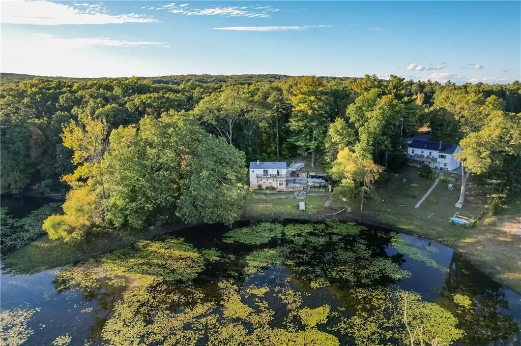 3 Deer Run Trail Smithfield RI 02917