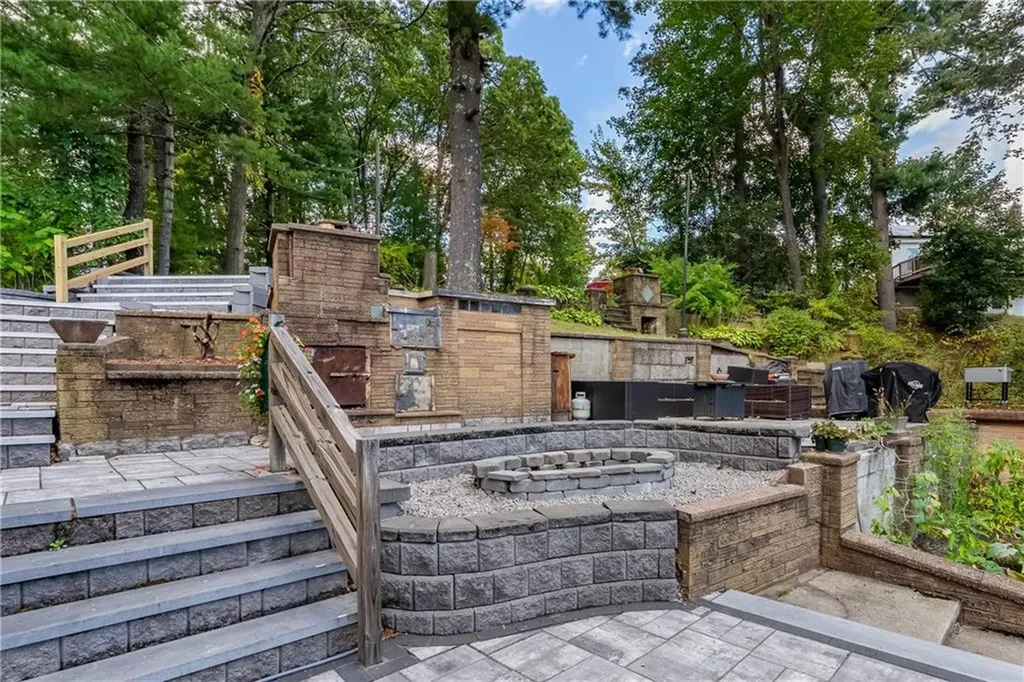 3 Deer Run Trail Smithfield RI 02917