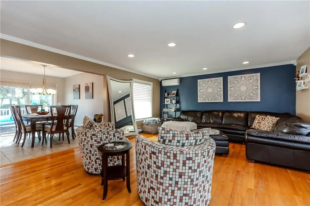 25 Lincoln Drive Johnston RI 02919