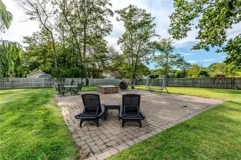 25 Lincoln Drive Johnston RI 02919