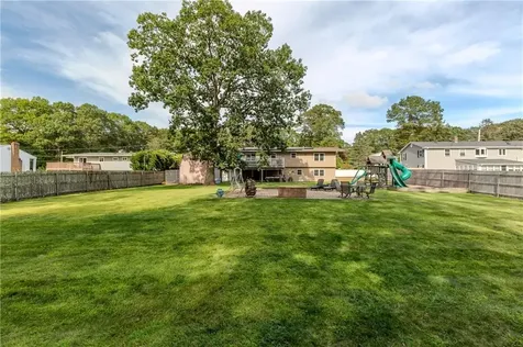 25 Lincoln Drive Johnston RI 02919