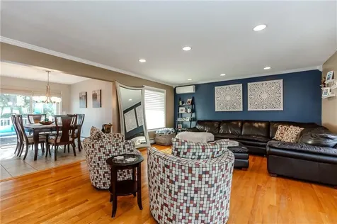 25 Lincoln Drive Johnston RI 02919