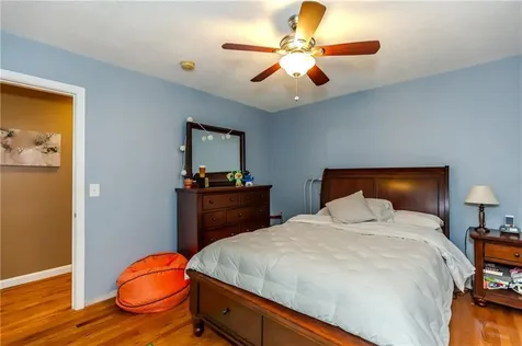 25 Lincoln Drive Johnston RI 02919