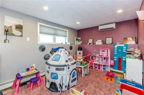 25 Lincoln Drive Johnston RI 02919