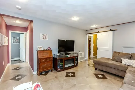 25 Lincoln Drive Johnston RI 02919