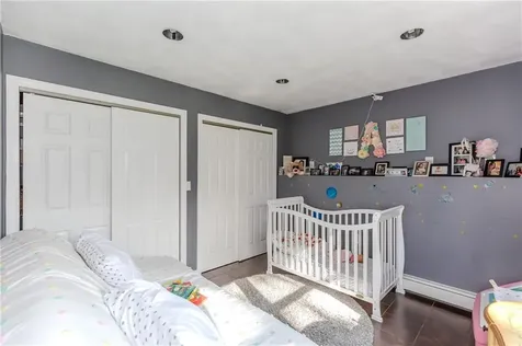 25 Lincoln Drive Johnston RI 02919