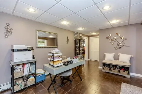 25 Lincoln Drive Johnston RI 02919