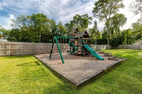 25 Lincoln Drive Johnston RI 02919