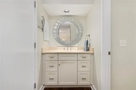 6 Pendleton Place Narragansett RI 02882