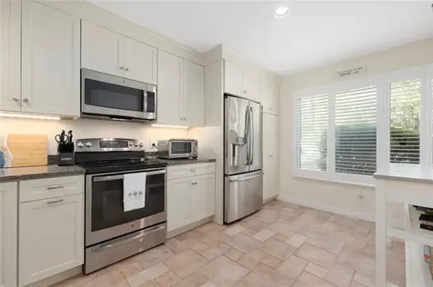 6 Pendleton Place Narragansett RI 02882