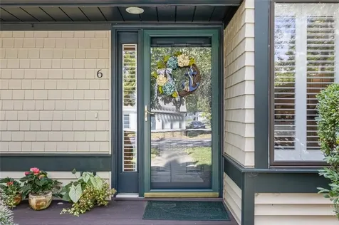 6 Pendleton Place Narragansett RI 02882