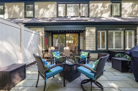 6 Pendleton Place Narragansett RI 02882