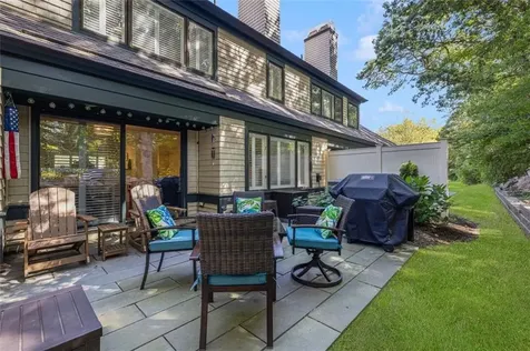 6 Pendleton Place Narragansett RI 02882