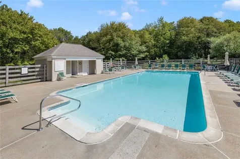 6 Pendleton Place Narragansett RI 02882