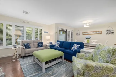 6 Pendleton Place Narragansett RI 02882