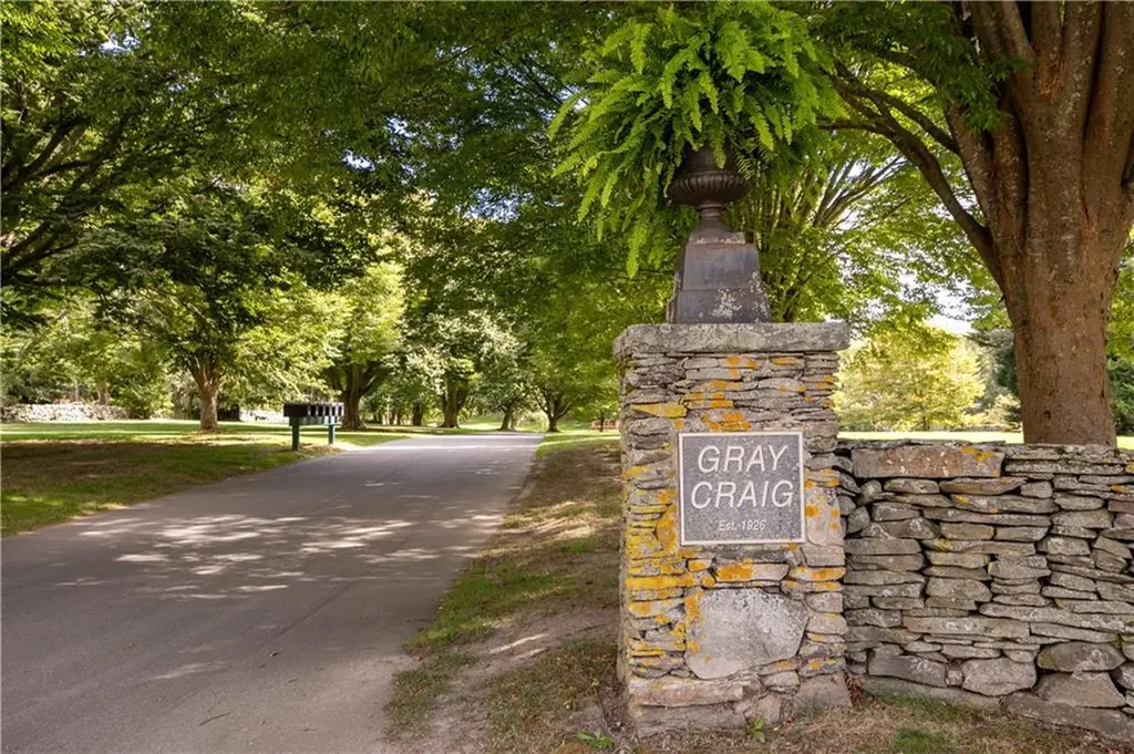 141 Gray Craig Road Middletown RI 02842