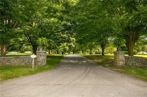 141 Gray Craig Road Middletown RI 02842
