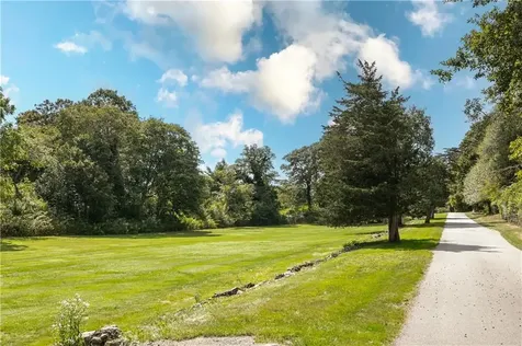 141 Gray Craig Road Middletown RI 02842
