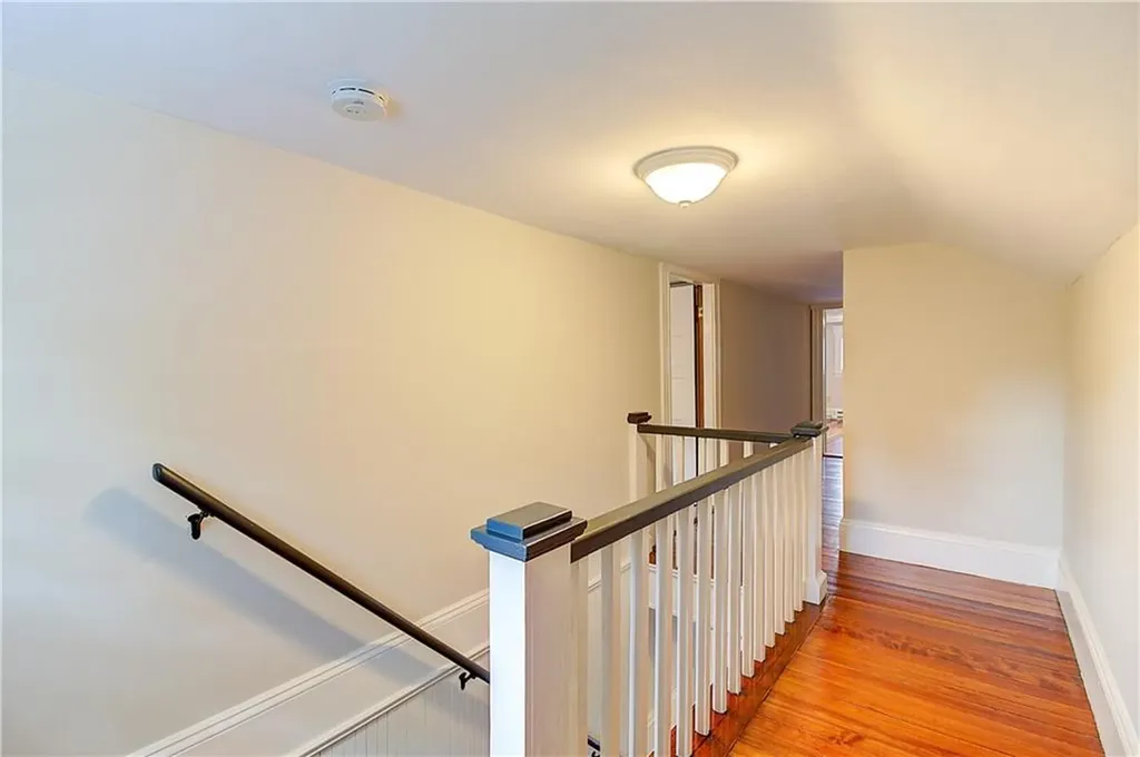 14 Delaware Avenue Warwick RI 02888