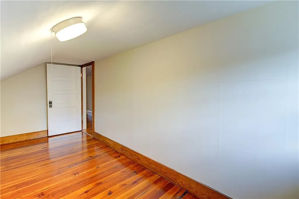 14 Delaware Avenue Warwick RI 02888