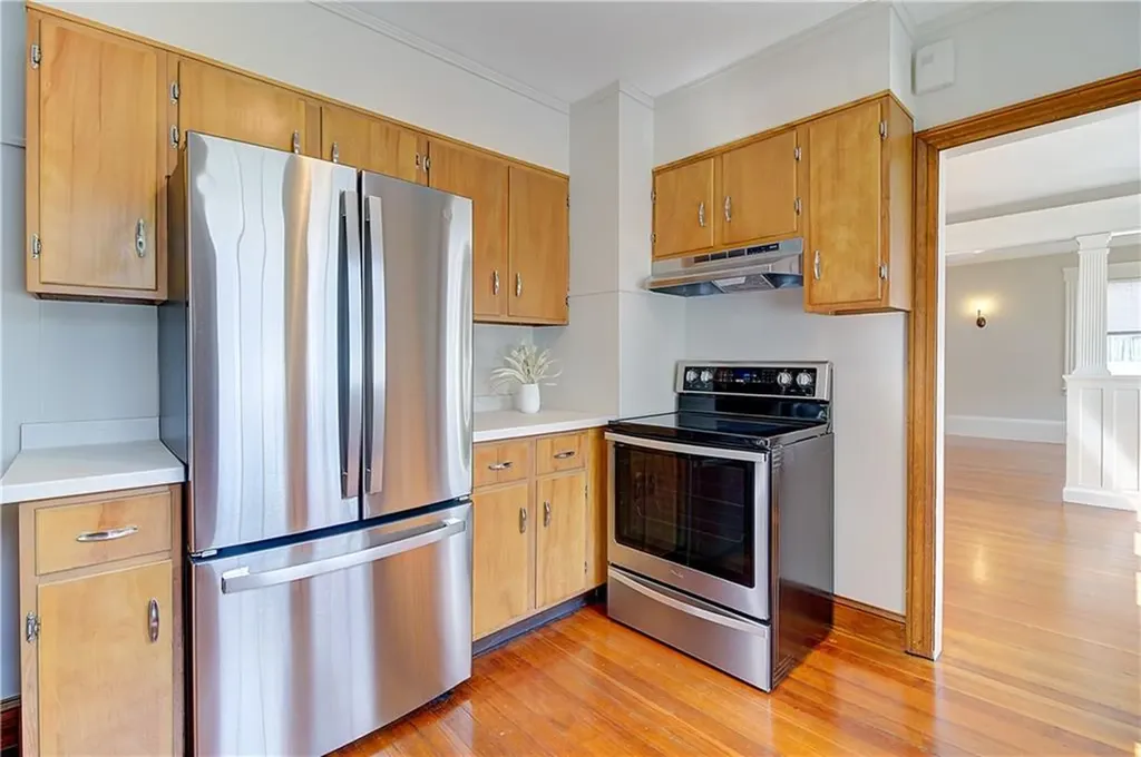 14 Delaware Avenue Warwick RI 02888