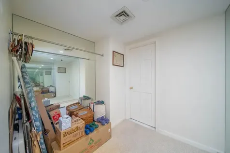 152 Crompton Avenue East Greenwich RI 02818