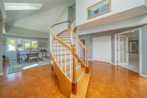 152 Crompton Avenue East Greenwich RI 02818