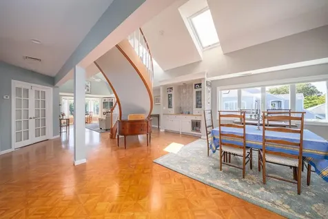 152 Crompton Avenue East Greenwich RI 02818