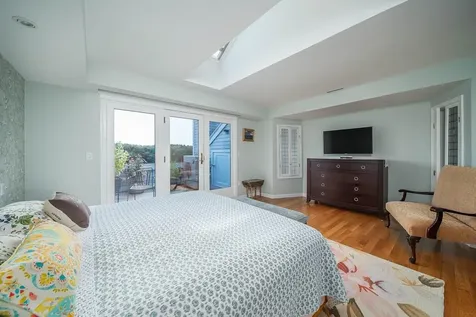 152 Crompton Avenue East Greenwich RI 02818