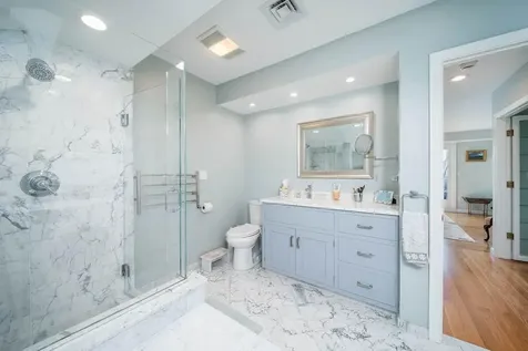 152 Crompton Avenue East Greenwich RI 02818