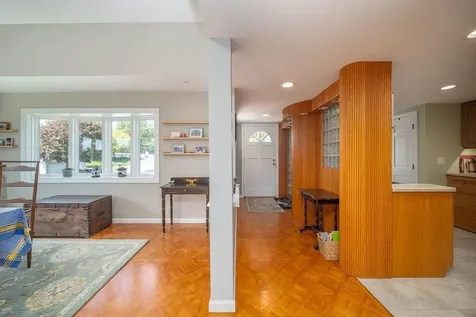 152 Crompton Avenue East Greenwich RI 02818