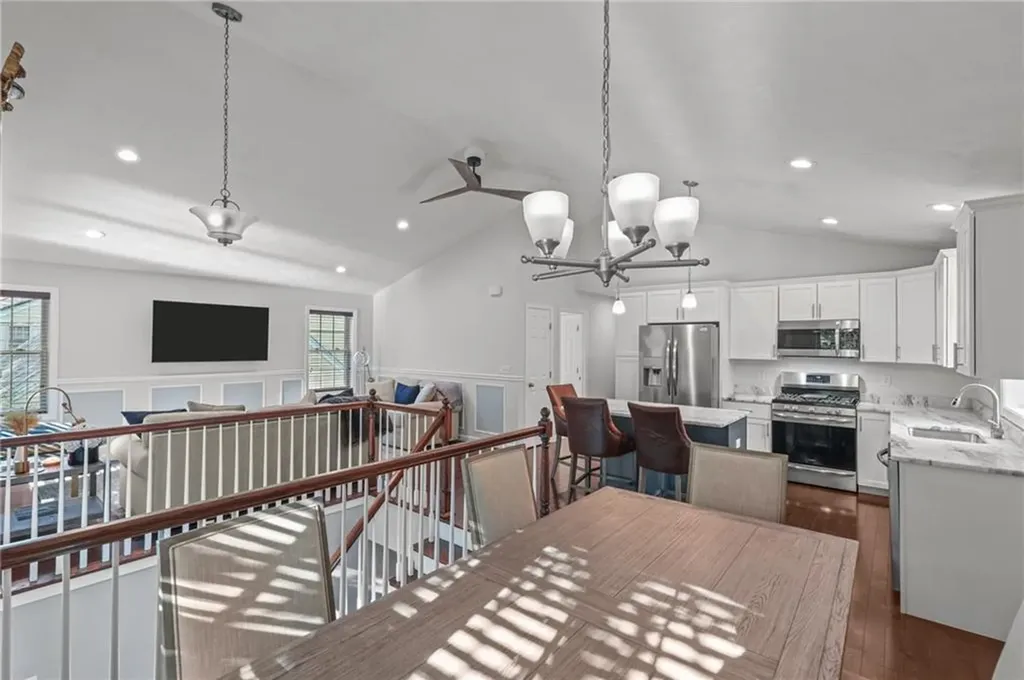 611 Pleasant Valley Parkway Providence RI 02908