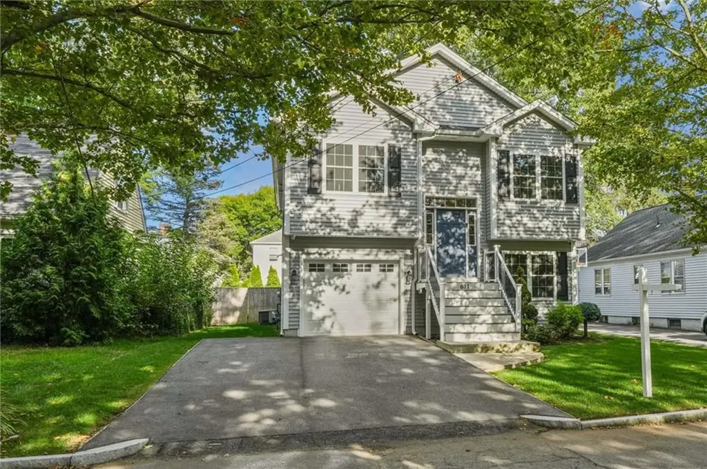 611 Pleasant Valley Parkway Providence RI 02908