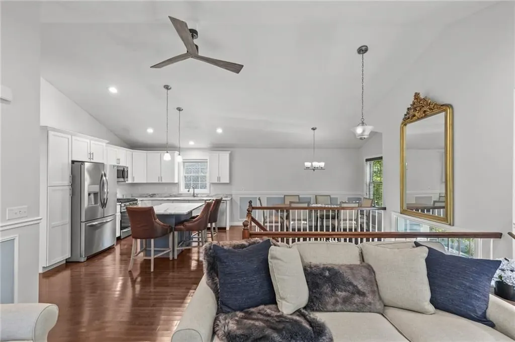 611 Pleasant Valley Parkway Providence RI 02908
