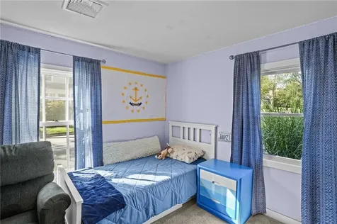 30 Eldredge Avenue East Greenwich RI 02818